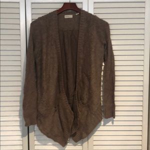 Moving sale! Sleeping on snow sweater size m